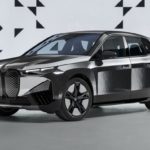 BMW представила концепт iX Flow с покрытием из электронных чернил
